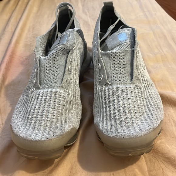 Nike air vapormax Flyknit 3, White pure Platinum, size 8 - Picture 2 of 3
